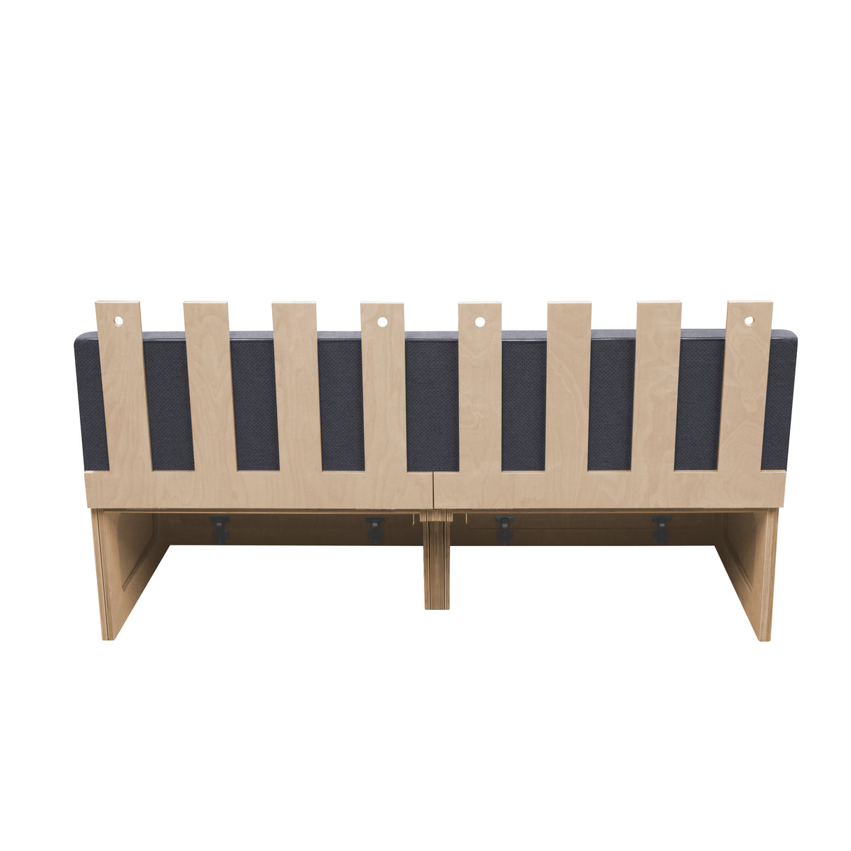 L-förmiges Bett für Wohnmobile mit grauem Kissen, Holzrahmen, Stauraum und verschiebbarem Sofa, ideal für platzsparende Lösungen