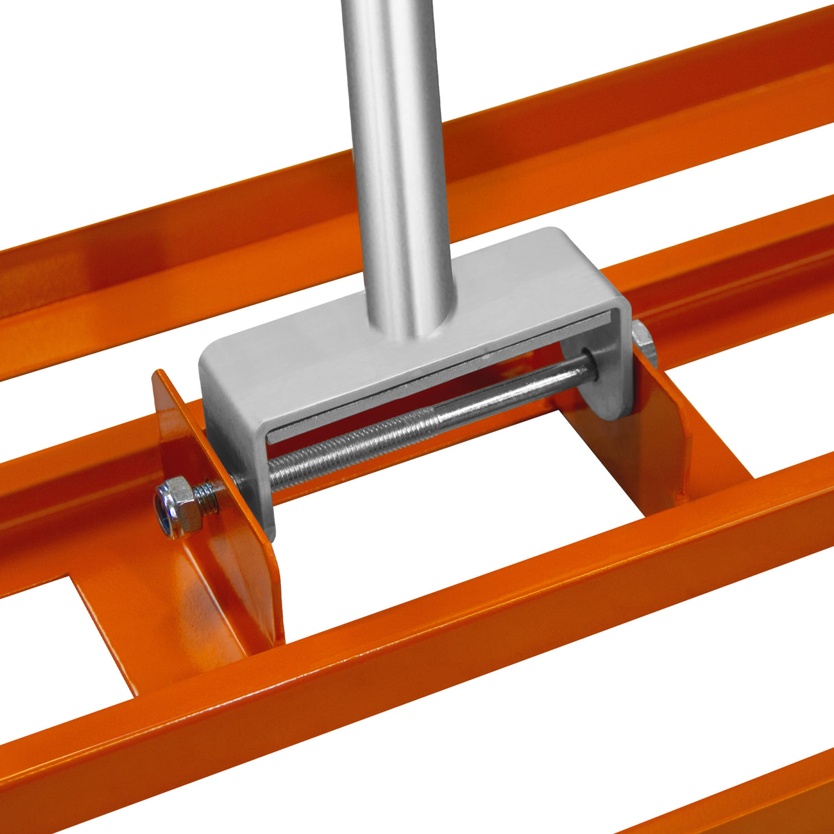 Rasennivellierer und Rotationsstreuer in leuchtendem Orange mit robustem Metallrahmen und verstellbarem Griff für präzise Bodenbearbeitung