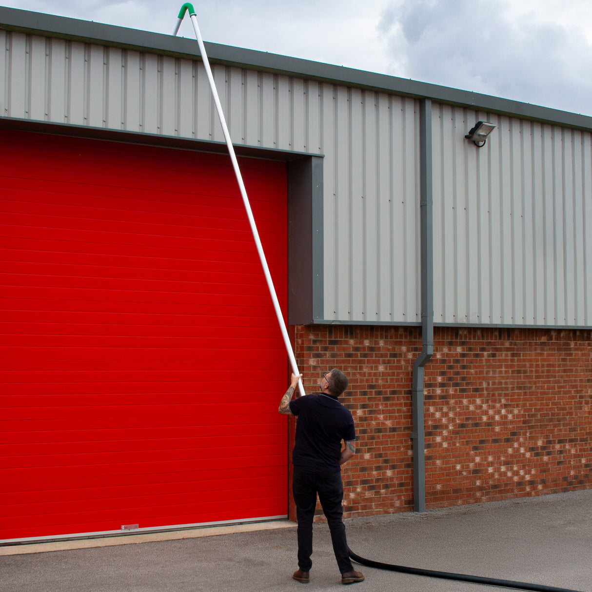 90L Nass- & Trocken Industriestaubsauger mit Dachrinnenstangen & 5m Schlauch