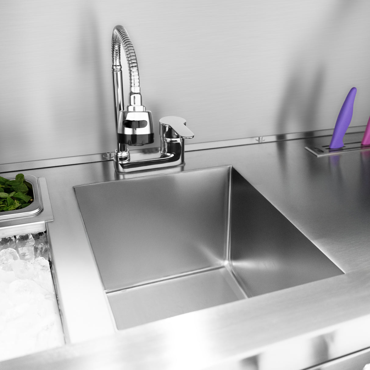 Mobiler Cocktail-Bar-Station mit 800mm Eiswürfelwagen