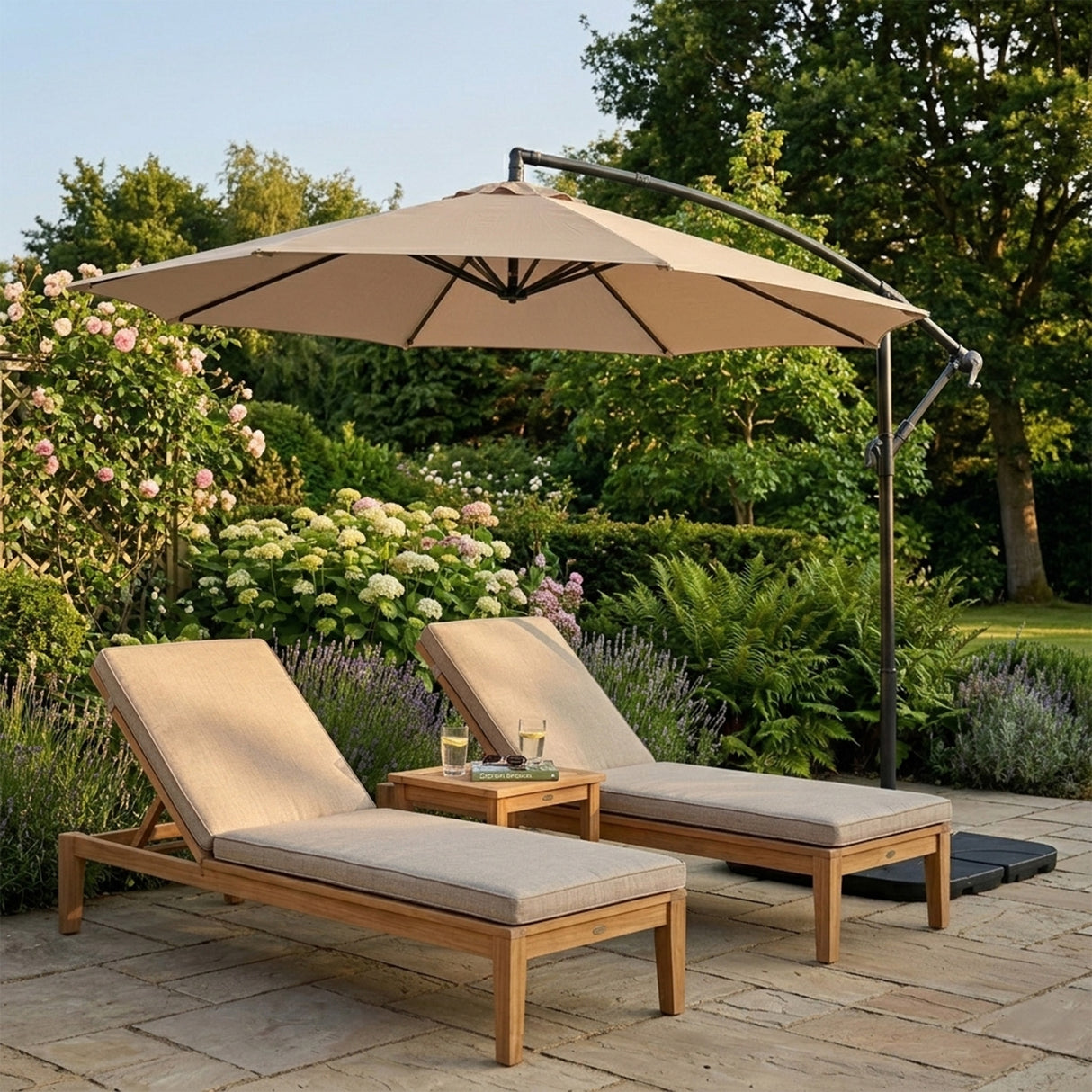Ausleger-Sonnenschirm 3m mit Quadratischem Beschwerungsfuß – Beige
