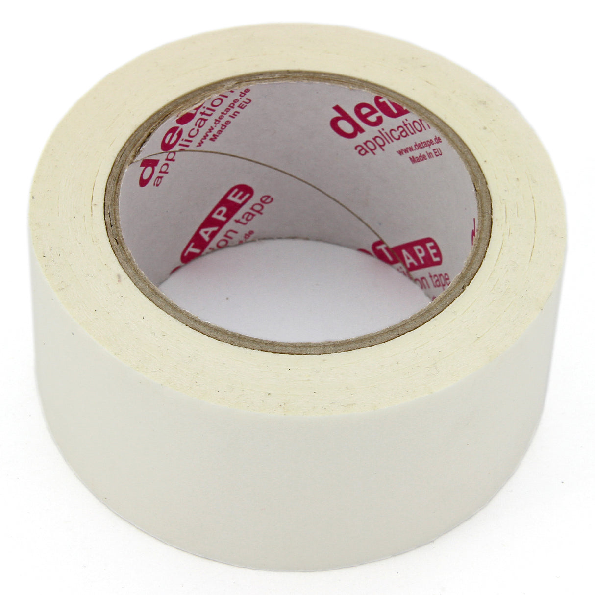 Ein runder, breiter, weißer Klebeband-Roller mit glatter Oberfläche und starkem Kleber, ideal für Bastel- und Reparaturarbeiten