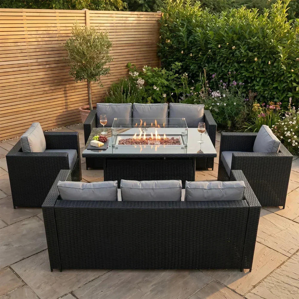 Gartenmöbel aus Rattan oder Aluminium: Vor- und Nachteile