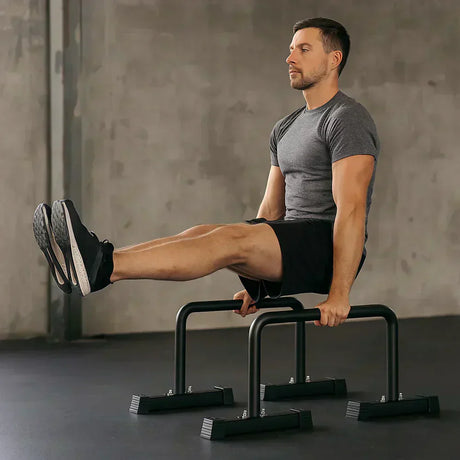 Heim Fitnessstudio auf kleinem Raum einrichten: Maximales Training auf minimaler Fläche