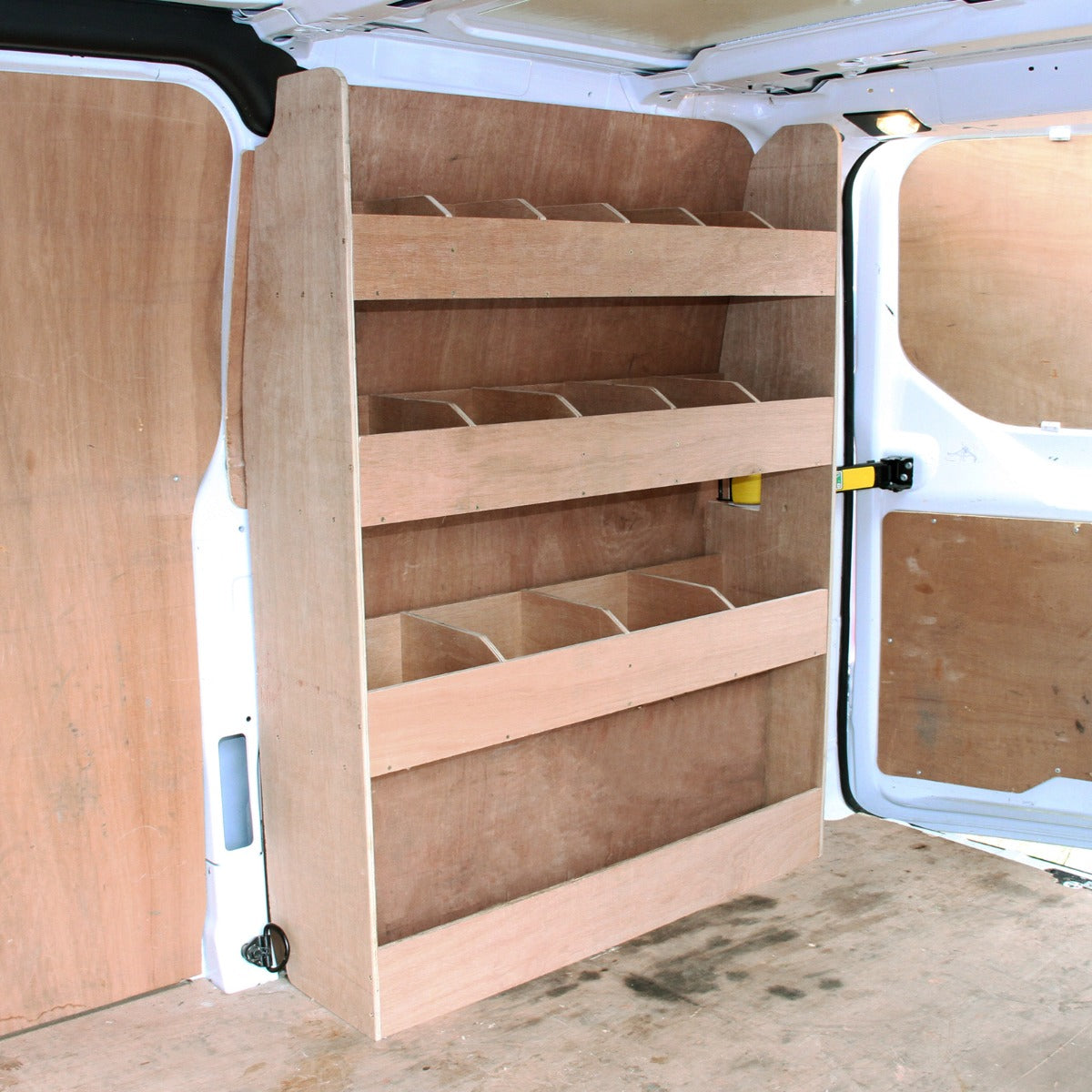 Ford Transit Custom Regal & Werkzeugkasten Fahrzeugeinrichtung