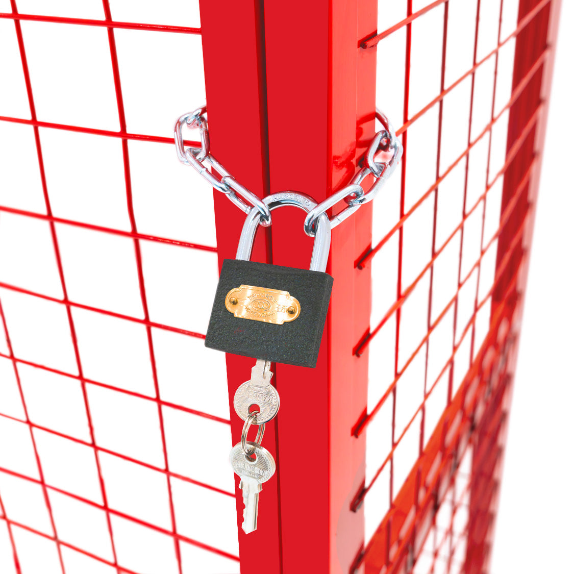 Roter, zusammenklappbarer Gasflaschenschrank mit stabiler Metallgitterstruktur, verschlossen mit einem robusten Vorhängeschloss und zwei Schlüsseln