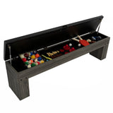 Grau gefärbter Spieltisch mit zwei Sitzbänken, die Stauraum für Spielzeug und Zubehör bieten, aus robustem Holz mit glatter Oberfläche