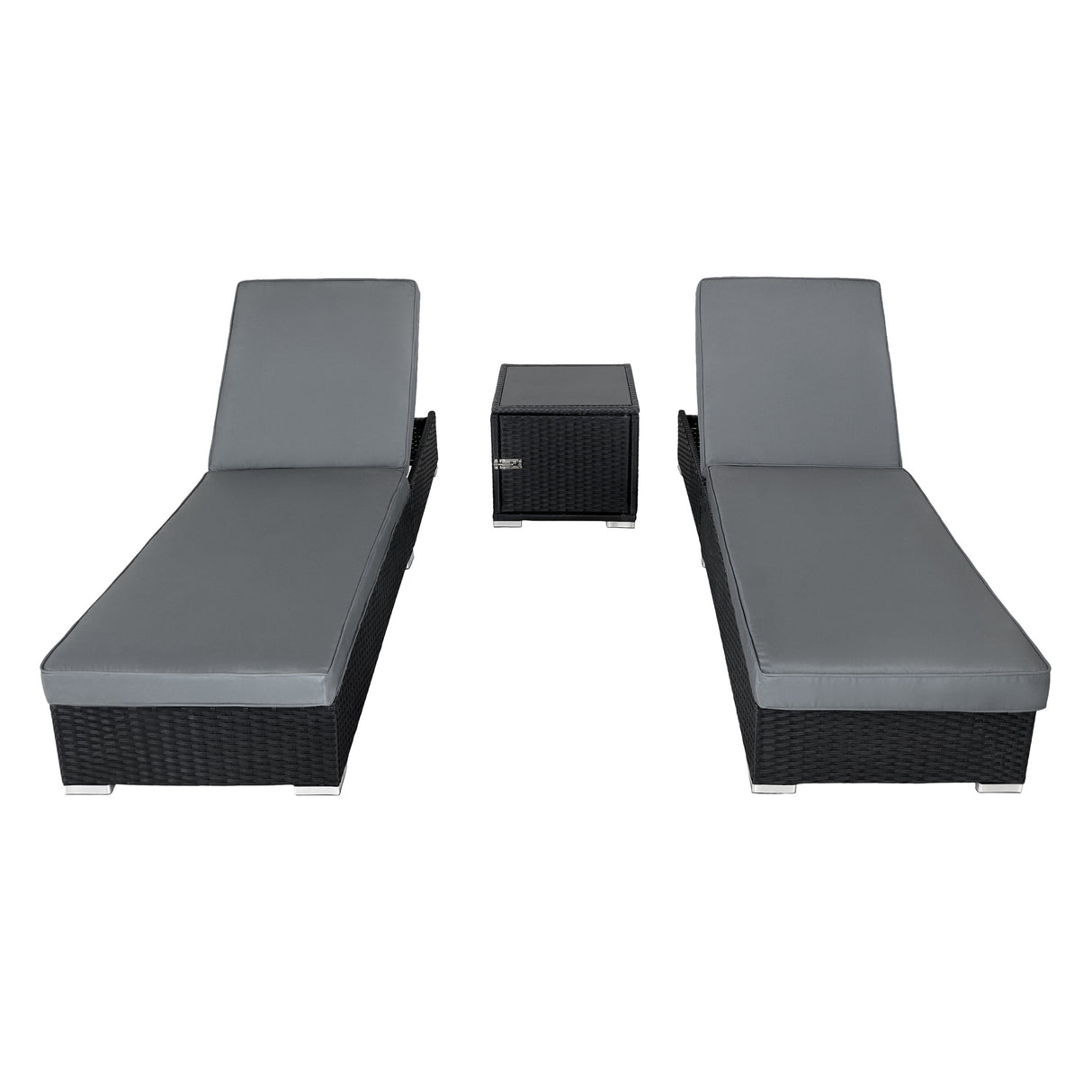 Liegestuhlset aus Rattan