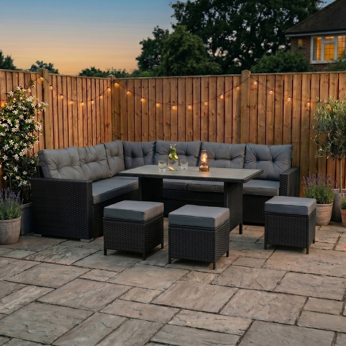 Rattan Eckset mit Verbundstoff-Tisch – Schwarz