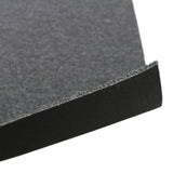 Teppichfliese in Anthrazitgrau mit weicher, strukturierter Oberfläche und stabiler Kante, ideal für vielseitige Bodenbeläge in Wohn- und Geschäftsräumen