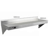 Robuste, 125 cm lange Edelstahl-Wandregal mit glatter Oberfläche, ideal für die Gastronomie, bietet zusätzlichen Stauraum und ist leicht zu montieren