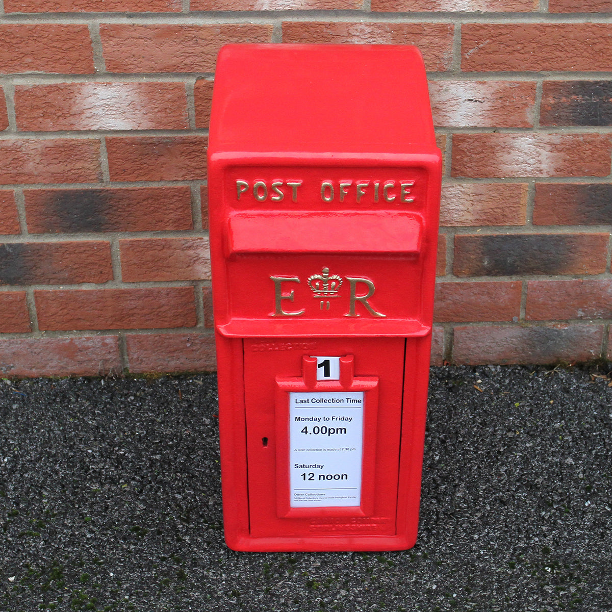 Briefkasten im Englischen Stil - Rot