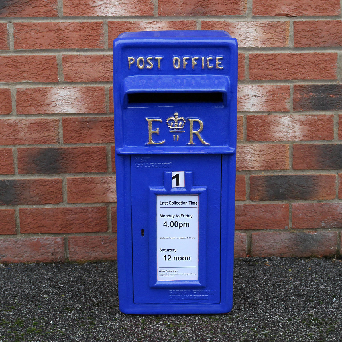 Briefkasten mit Bodenständer Blau