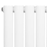 Weißer Gliederheizkörper mit TRV Chromventilen, 1600mm x 360mm, glänzende Oberfläche, moderne, rechteckige Form und robuste Bauweise