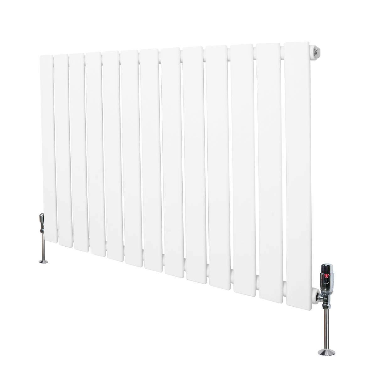 Flachheizkörper in Weiß, 600mm x 910mm, mit schlanken vertikalen Lamellen und modernen Ventilen, ideal für effiziente Raumheizung
