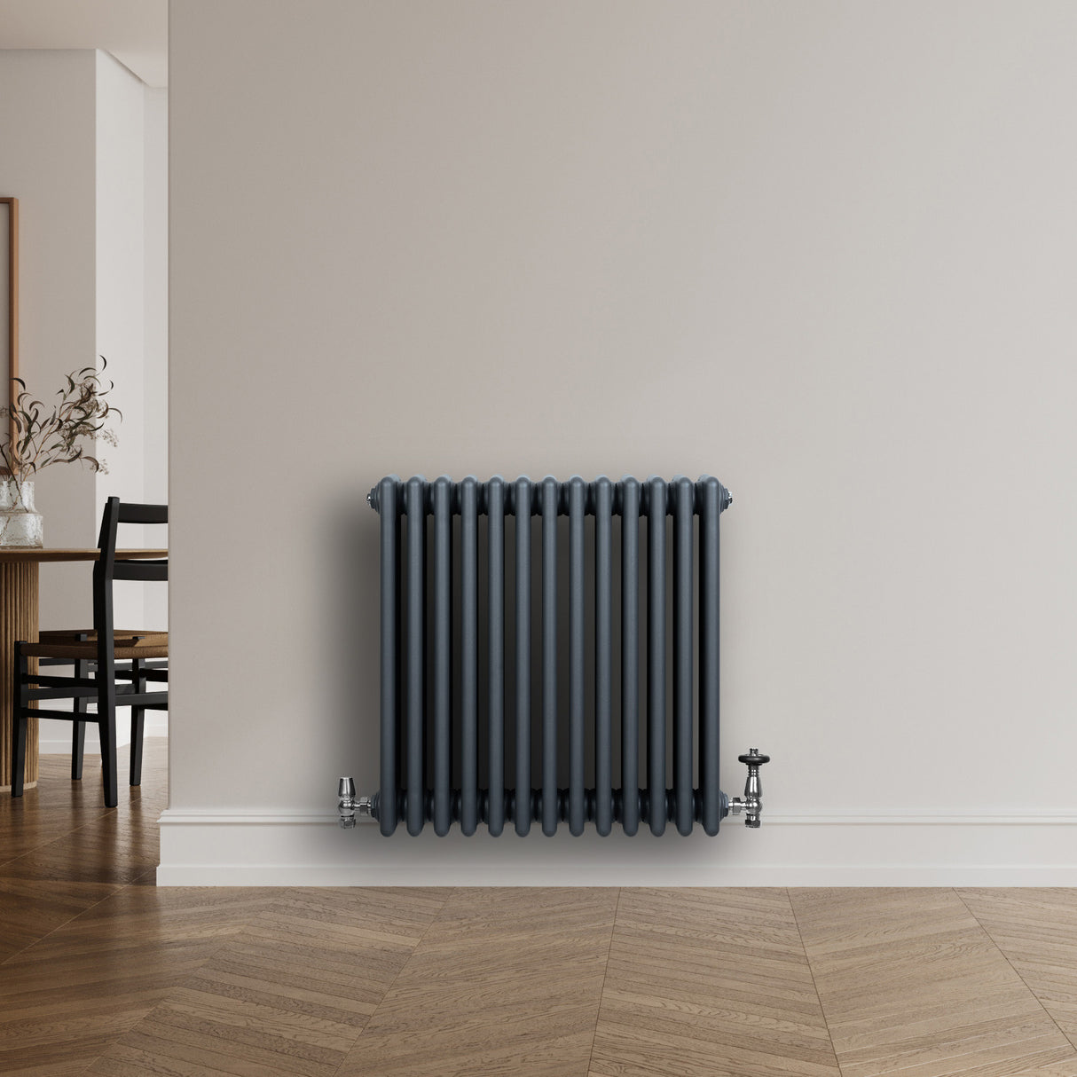 Röhrenheizkörper 4 Säulen mit TRV Chromventile – 600mm x 605mm – Anthrazitgrau