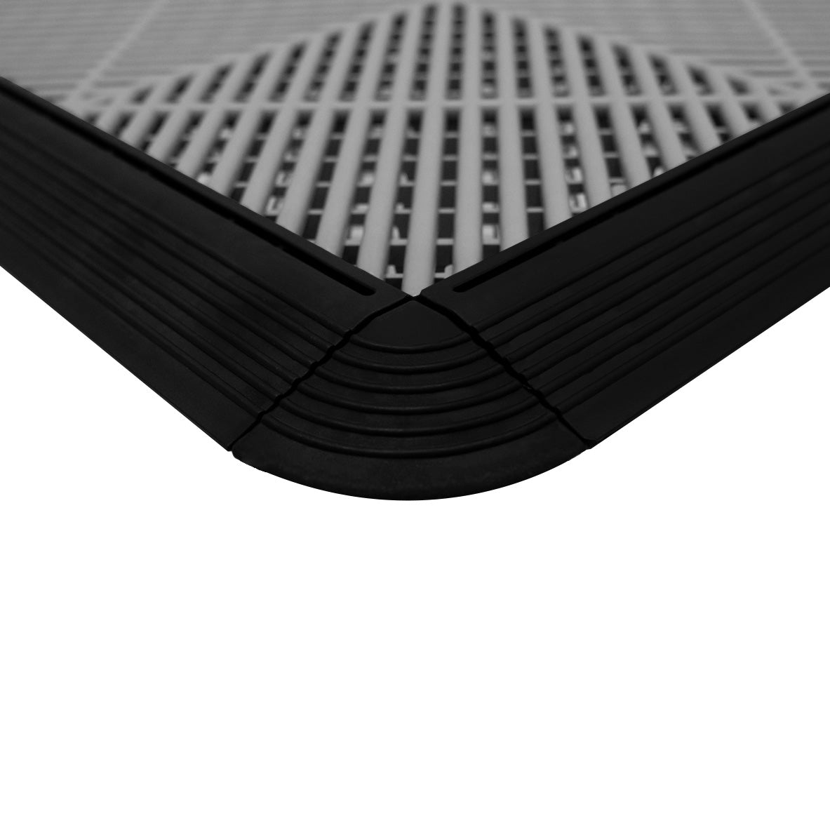 Graue belüftete Garagenbodenfliesen mit sechseckigen Kanten und strukturiertem Design, ideal für eine rutschfeste Oberfläche und einfache Reinigung