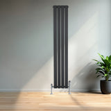 Flachheizkörper in Anthrazitgrau, 1600mm x 280mm, mit schlankem, vertikalem Design und glatter Oberfläche, ideal für moderne Wohnräume