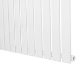 Flachheizkörper in Weiß, 1600mm x 560mm, mit glatter, moderner Oberfläche und schlankem Design, ideal für effiziente Raumheizung