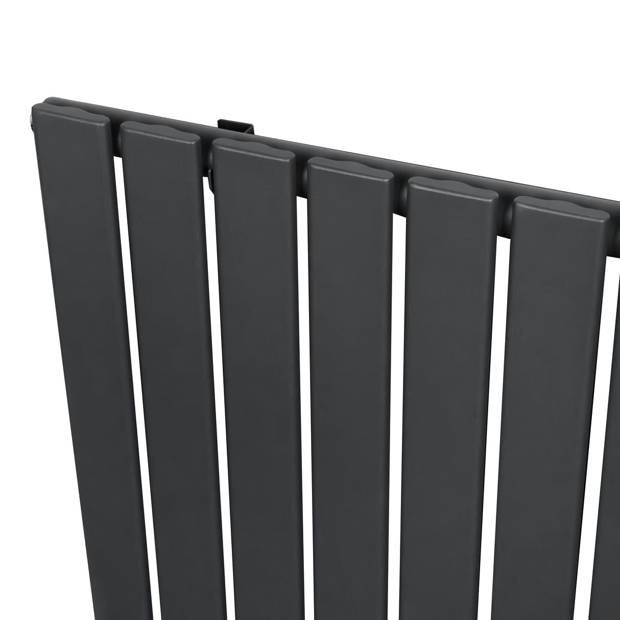 Flachheizkörper in Anthrazitgrau, 1600mm x 700mm, mit schlanken vertikalen Lamellen und mattem Finish für moderne Innenräume