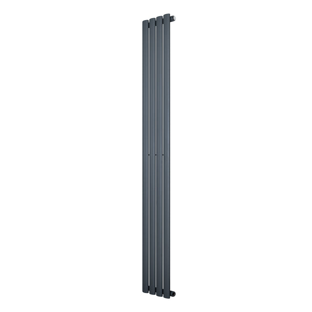 Eleganter Gliederheizkörper in Anthrazitgrau, 1800mm x 240mm, mit glatten, vertikalen Lamellen und modernem Design für stilvolle Heizlösungen