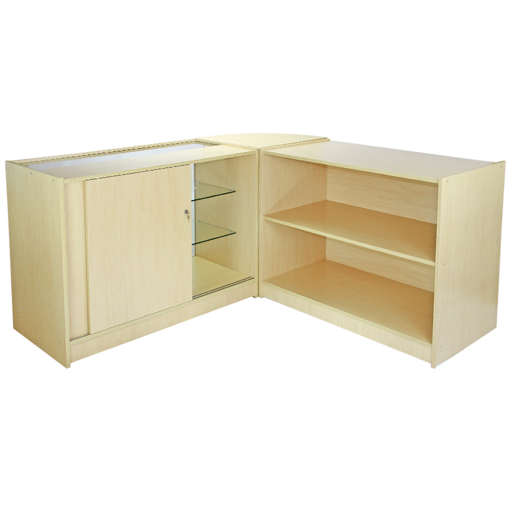 Kometenzähler-Set aus hellem Holz mit glatten Oberflächen, einer Glastür und offenen Regalen für eine moderne, funktionale Präsentation