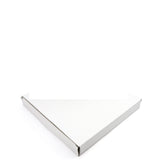 Dreieckige, weiße Sublimationsplatte in einer flachen Verpackung, ideal für kreative Druckprojekte und personalisierte Designs, 30er-Set